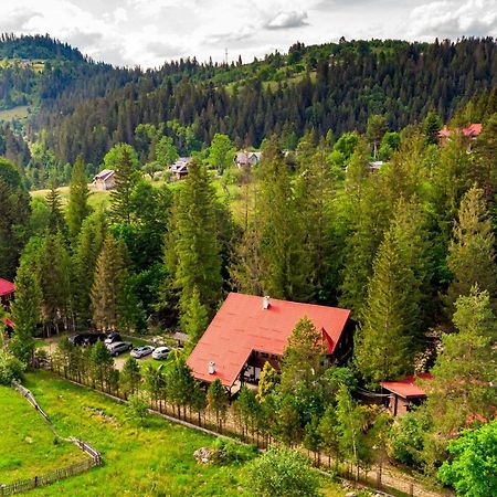 Микулин Хутірець Mikulicsin Kültér fotó
